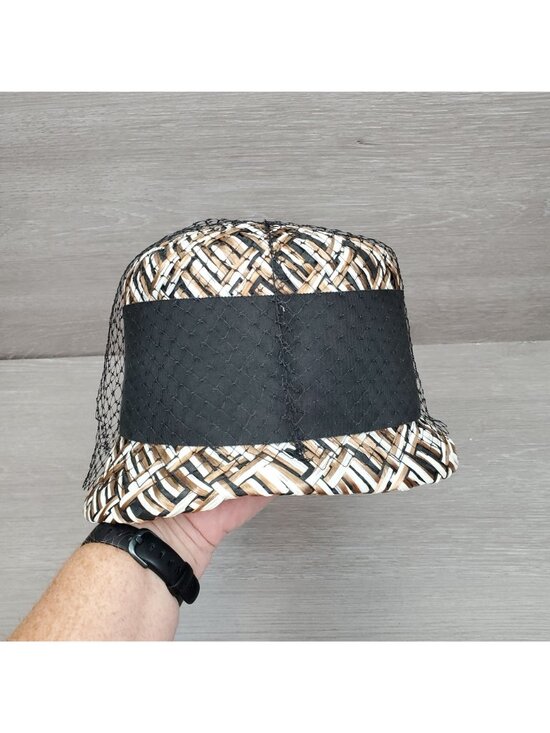 Vintage woven hat with mesh overlay and black hat box main image 7